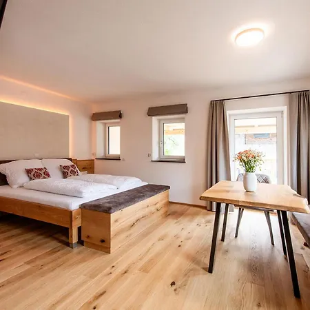 Biohof Greflgut Vocklamarkt